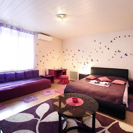 Apartment Orange Purple Blue Zagreb Eksteriør bilde