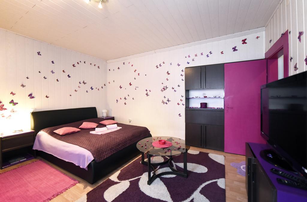 Apartment Orange Purple Blue Zagreb Eksteriør bilde